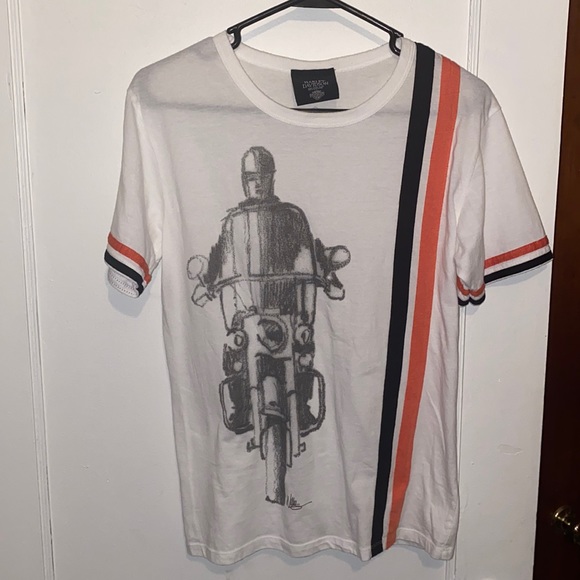 Harley-Davidson Tops - Harley-Davidson Museum Milwaukee, Wisconsin short sleeve T-shirt motorcycle